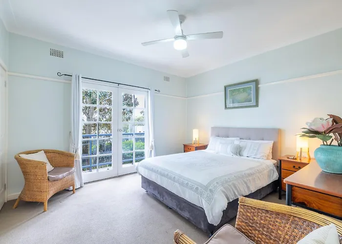 Mon Reve 4A Tallean Road Three Bedroom Property With Wi-Fi, Air Conditioning