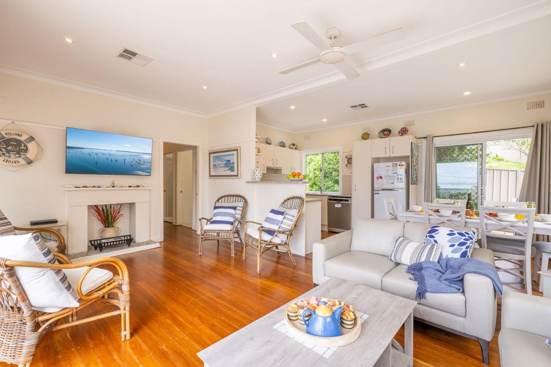 Mon Reve 4a Tallean Road Three Bedroom With Wi-fi, Air Conditioning Holiday home